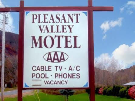 Pleasant Valley Motel West Stockbridge Экстерьер фото